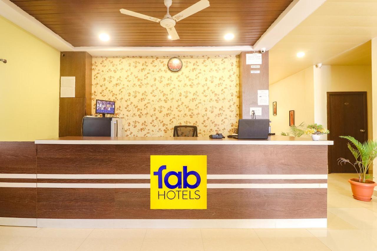 Fabexpress Airport Stay Inn - Nr Hyderabad International Airport, Shamshabad Exterior foto