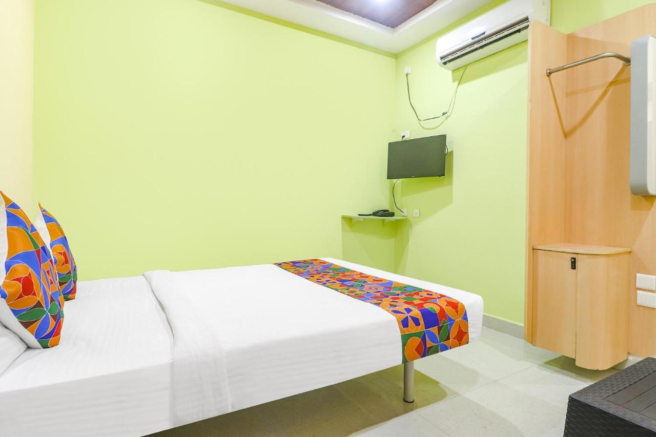 Fabexpress Airport Stay Inn - Nr Hyderabad International Airport, Shamshabad Exterior foto